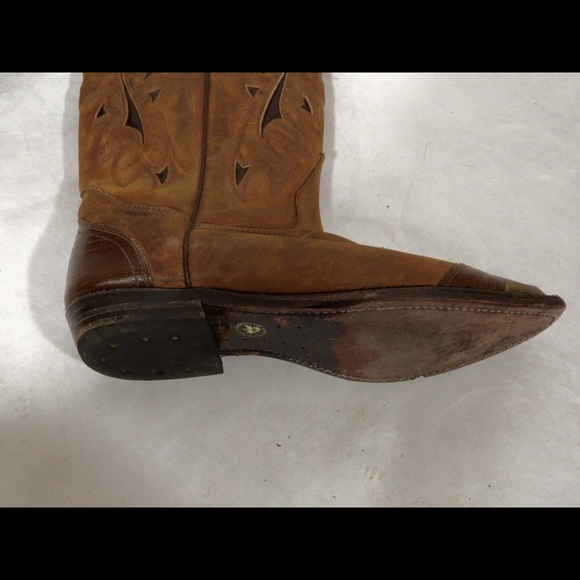 Womans Cowboy Boots (made In Canada) Size: 8 1/2 - Picture 5 of 8